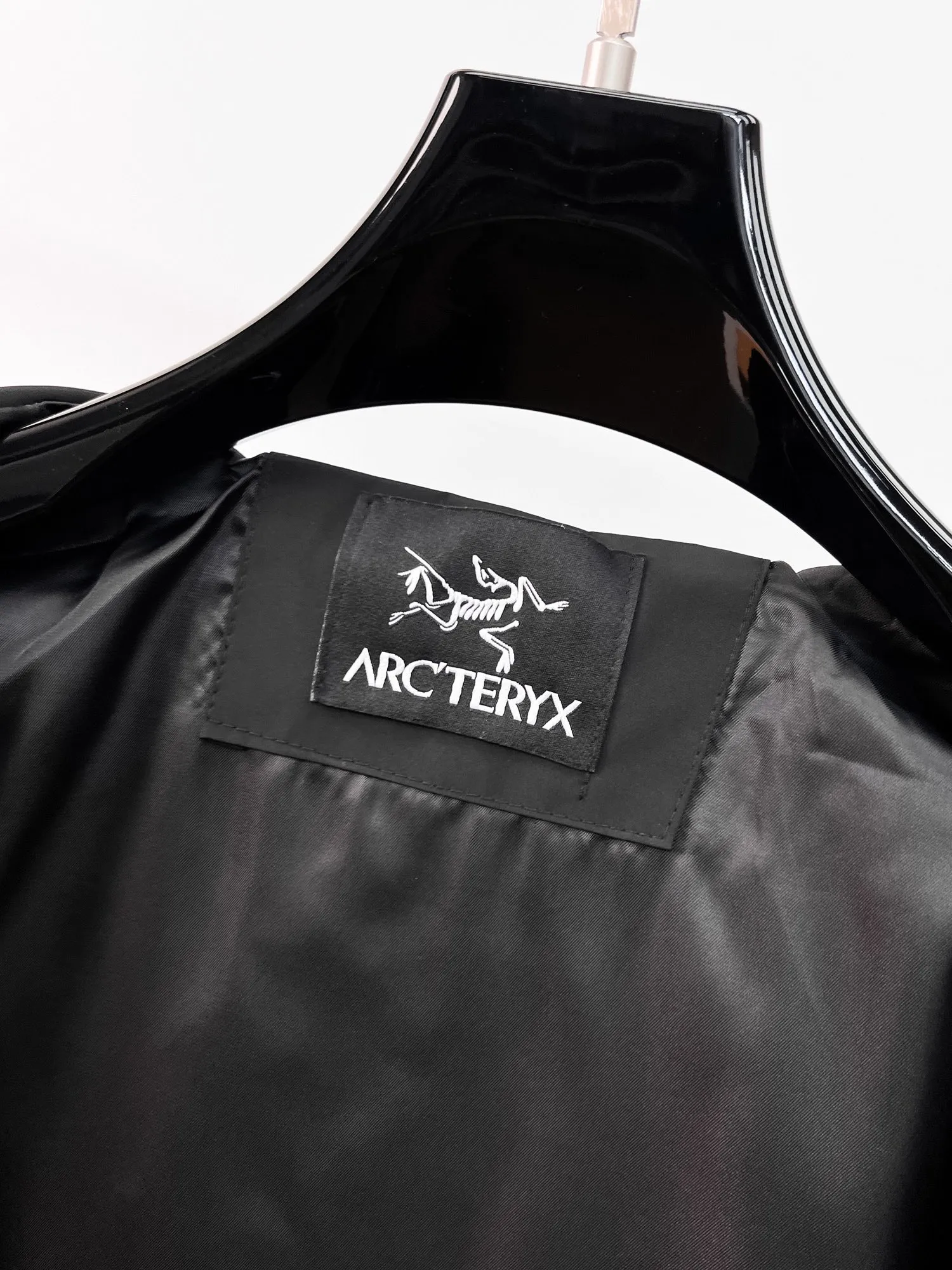 Same Style， ， 2026 New Arrival ， Original Premium Breathable ， ， ， Quality。 ， Sizes：M～3XL